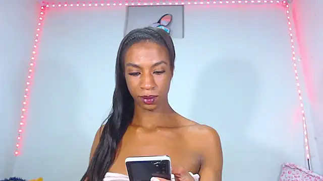 Snapshot of JessicaEbony chatting on 01-21-25, 01:08 JessicaEbony online show from 01-21-25, 01:08