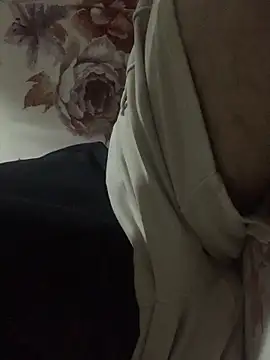 Snapshot of Jamall chatting on 10-05-25, 06:50 Jamall online show from 10-05-25, 06:50