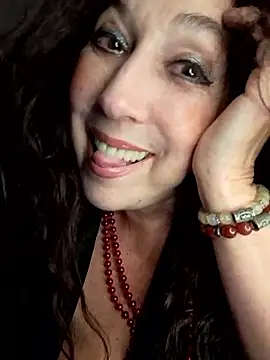 GypsyEsmeralda online show from 10-22-25, 05:24