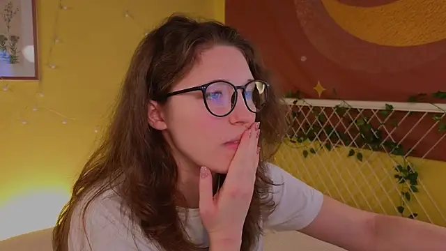 cherry lea online show from 11-18-25, 05:17