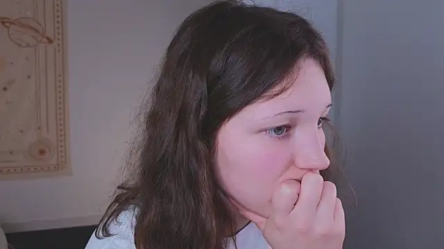 Snapshot of cherry_lea chatting on 01-18-26, 05:06 cherry lea online show from 01-18-26, 05:06