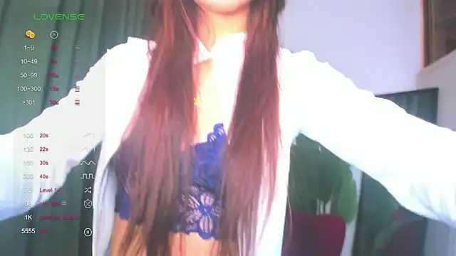 Snapshot of LizaTheButter chatting on 03-21-25, 02:39 LizaTheButter online show from 03-21-25, 02:39