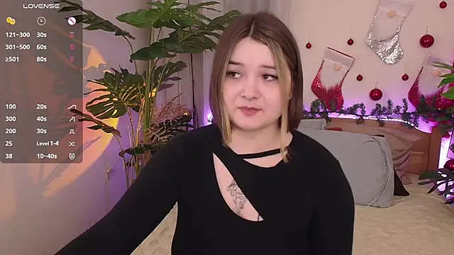 Snapshot of Alice_Walters chatting on 01-11-25, 04:57 Alice Walters online show from 01-11-25, 04:57