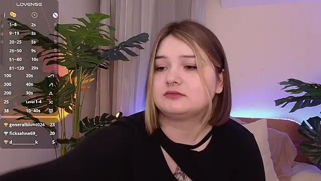 Snapshot of Alice_Walters chatting on 01-29-25, 07:43 Alice Walters online show from 01-29-25, 07:43