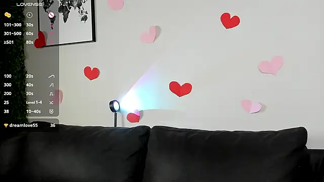 Snapshot of Alice_Walters chatting on 02-02-25, 06:53 Alice Walters online show from 02-02-25, 06:53