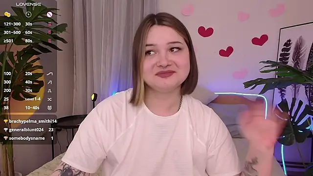 Snapshot of Alice_Walters chatting on 02-07-25, 09:37 Alice Walters online show from 02-07-25, 09:37