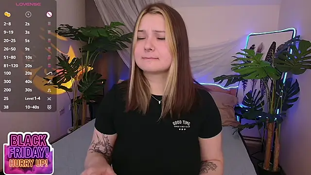 Snapshot of Alice_Walters chatting on 11-23-25, 03:34 Alice Walters online show from 11-23-25, 03:34