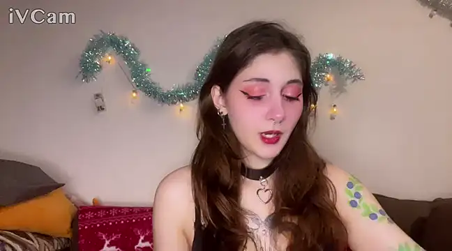 Snapshot of _Devill_Baby chatting on 01-17-25, 03:11 Devill Baby online show from 01-17-25, 03:11