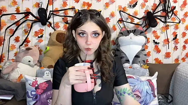 Snapshot of _Devill_Baby chatting on 09-21-25, 05:36 Devill Baby online show from 09-21-25, 05:36