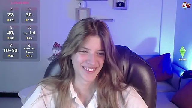 Snapshot of Nora_Vennucci chatting on 12-20-24, 07:28 Nora Vennucci online show from 12-20-24, 07:28