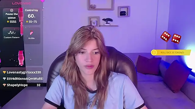 Snapshot of Nora_Vennucci chatting on 01-23-25, 10:11 Nora Vennucci online show from 01-23-25, 10:11