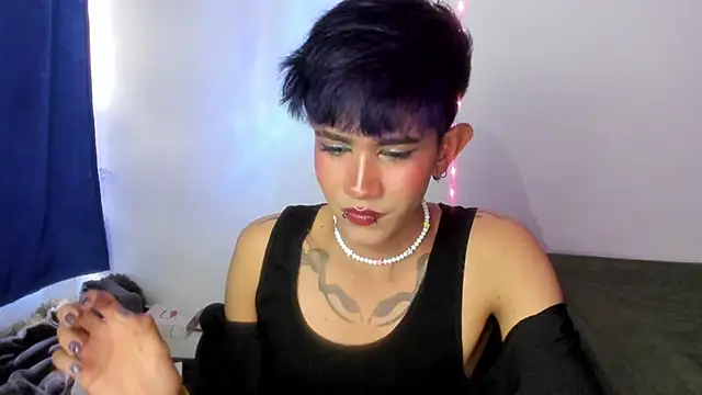 andrew uwu  online show from 10-11-25, 07:45