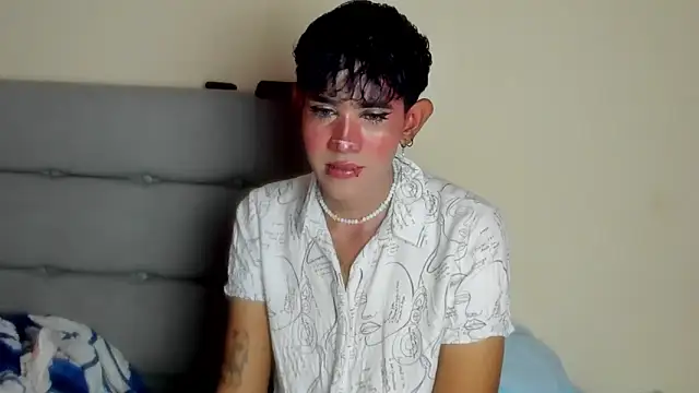 Snapshot of andrew_uwu_ chatting on 12-22-25, 09:56 andrew uwu online show from 12-22-25, 09:56