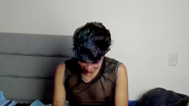 Snapshot of andrew_uwu_ chatting on 01-05-26, 07:50 andrew uwu online show from 01-05-26, 07:50