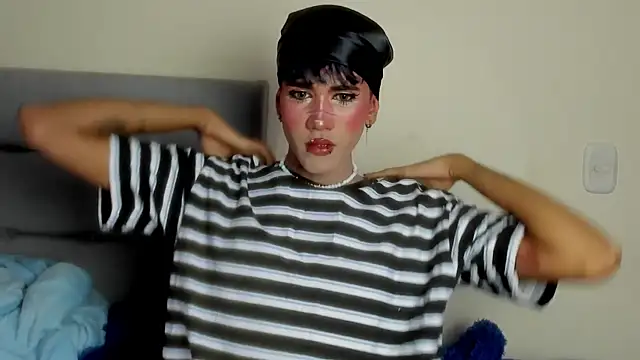 Snapshot of andrew_uwu_ chatting on 01-06-26, 10:12 andrew uwu online show from 01-06-26, 10:12