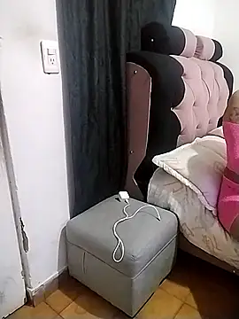 Snapshot of Pussycat_9999 chatting on 02-17-26, 07:42 Pussycat 9999 online show from 02-17-26, 07:42