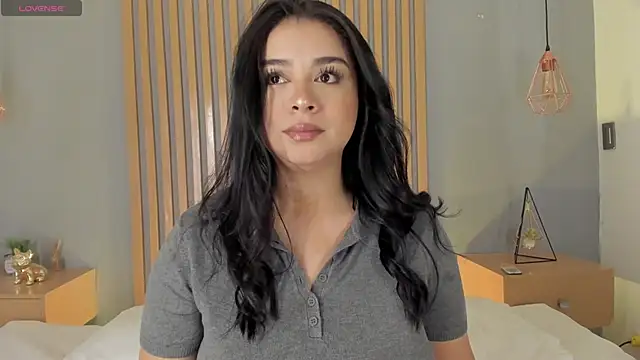 Snapshot of mary_suarez chatting on 01-24-25, 03:43 mary suarez online show from 01-24-25, 03:43