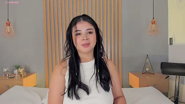 Snapshot of mary_suarez chatting on 02-07-25, 03:45 mary suarez online show from 02-07-25, 03:45