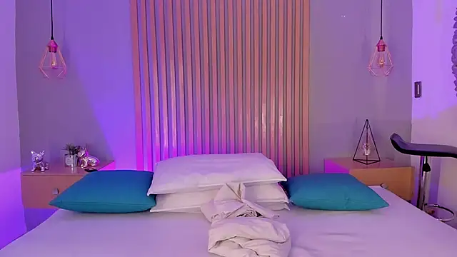 Snapshot of mary_suarez chatting on 02-17-25, 03:36 mary suarez online show from 02-17-25, 03:36