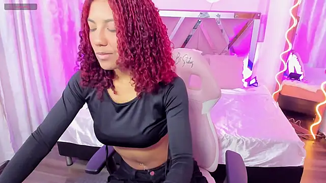 Daphnne tay online show from 02-19-25, 03:17