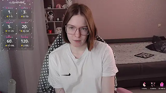 CassieJuice69 online show from 10-22-25, 05:45