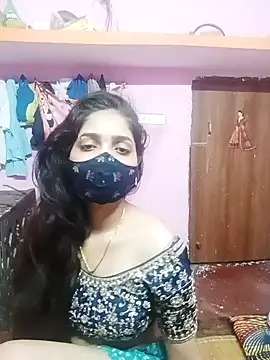 Snapshot of Cute-Simmi chatting on 12-08-24, 12:30 Cute-Simmi online show from 12-08-24, 12:30