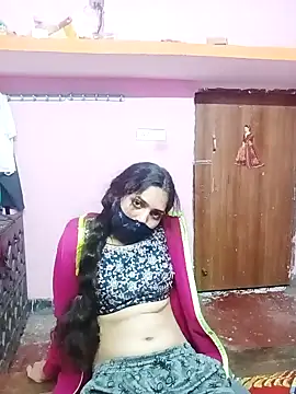 Snapshot of Cute-Simmi chatting on 12-16-24, 07:43 Cute-Simmi online show from 12-16-24, 07:43