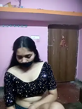 Snapshot of Cute-Simmi chatting on 12-30-24, 01:47 Cute-Simmi online show from 12-30-24, 01:47