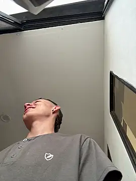 Snapshot of Daddyrich_632 chatting on 02-23-26, 09:34 Daddyrich 632 online show from 02-23-26, 09:34