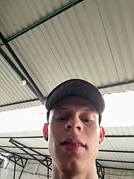 Daddyrich 632 online show from 05-03-26, 07:31