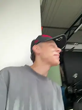 Daddyrich 632 online show from 07-12-26, 11:34