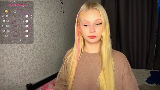 Snapshot of lisa_barbie chatting on 12-08-24, 11:46 lisa barbie online show from 12-08-24, 11:46