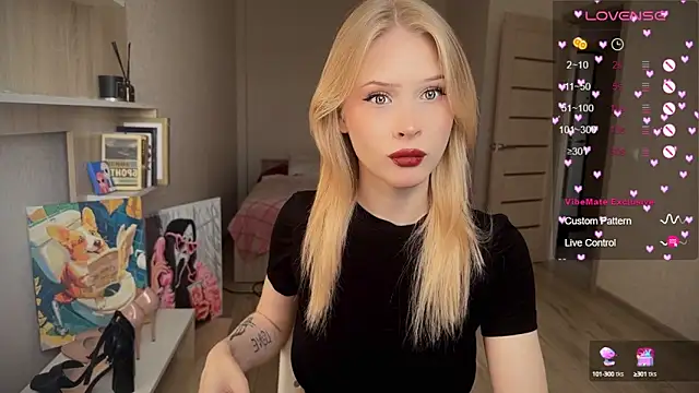 Snapshot of lisa_barbie chatting on 09-28-25, 08:20 lisa barbie online show from 09-28-25, 08:20