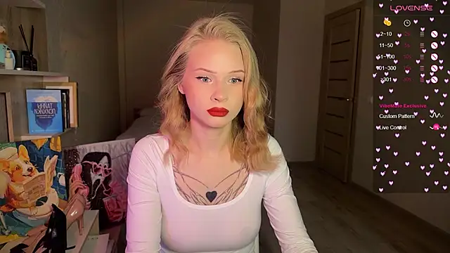 Snapshot of lisa_barbie chatting on 11-18-25, 07:46 lisa barbie online show from 11-18-25, 07:46