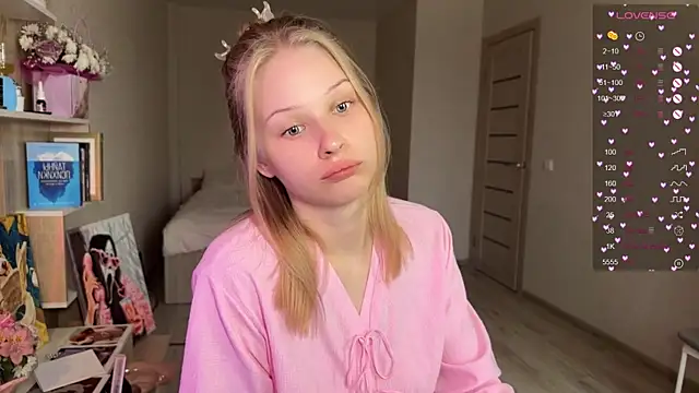 Snapshot of lisa_barbie chatting on 11-28-25, 09:01 lisa barbie online show from 11-28-25, 09:01