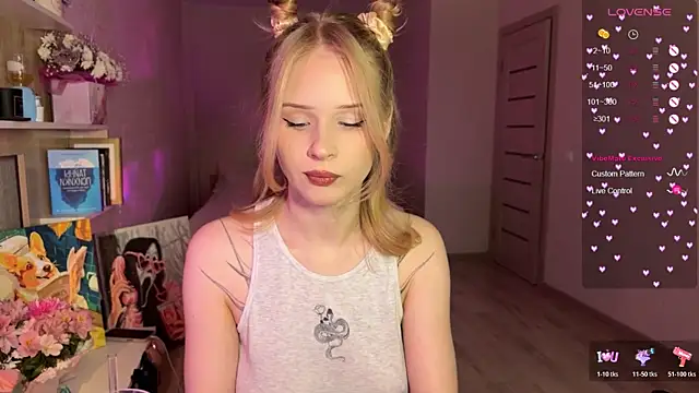 Snapshot of lisa_barbie chatting on 12-01-25, 10:31 lisa barbie online show from 12-01-25, 10:31