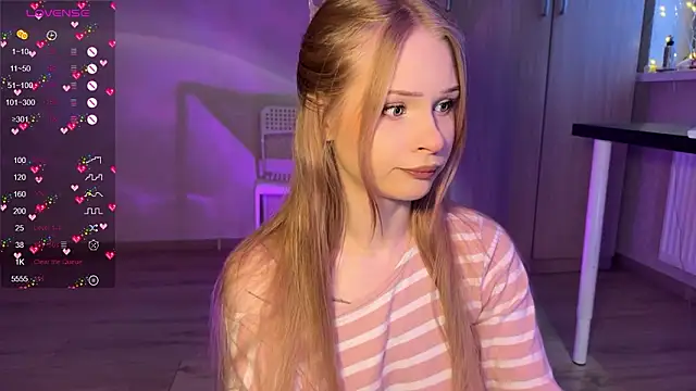 Snapshot of lisa_barbie chatting on 02-09-26, 02:43 lisa barbie online show from 02-09-26, 02:43