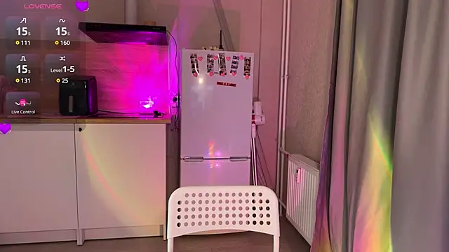 Snapshot of lisa_barbie chatting on 02-25-26, 07:34 lisa barbie online show from 02-25-26, 07:34