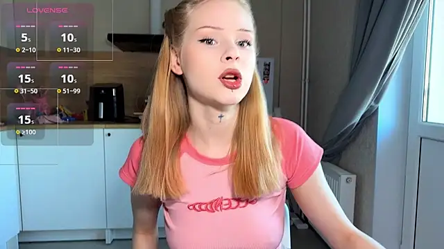 lisa barbie online show from 04-13-26, 03:39