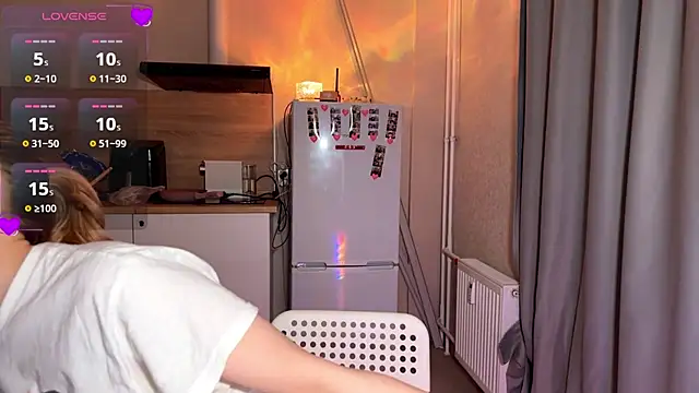 lisa barbie online show from 04-15-26, 05:31