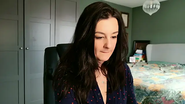 flatwhite0 online show from 02-18-26, 10:11