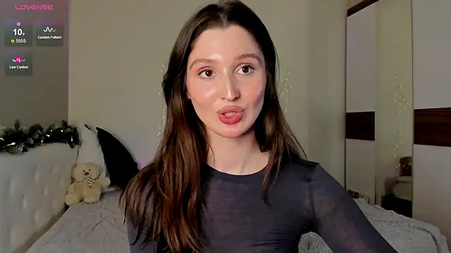 Snapshot of tender_babyy chatting on 12-20-24, 05:51 tender babyy online show from 12-20-24, 05:51