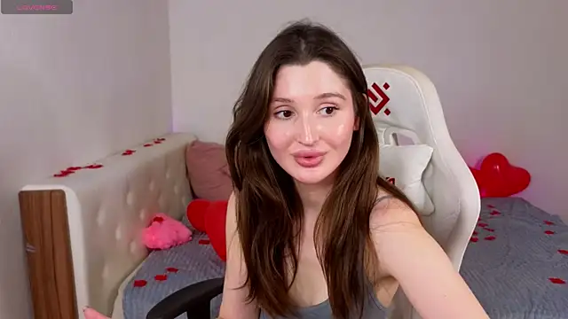 Snapshot of tender_babyy chatting on 02-14-25, 03:15 tender babyy online show from 02-14-25, 03:15