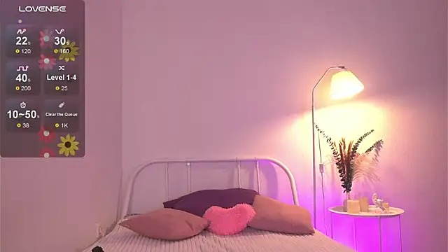 Snapshot of tender_babyy chatting on 10-07-25, 12:46 tender babyy online show from 10-07-25, 12:46