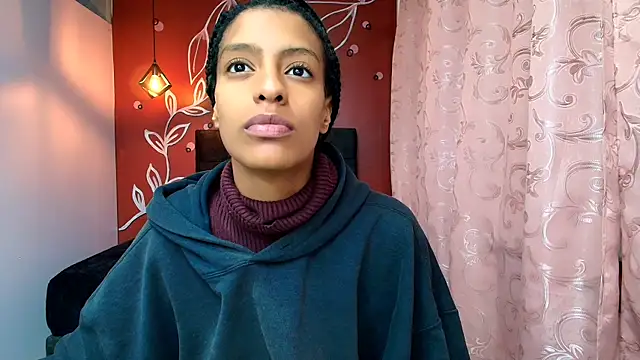 Zia Green online show from 12-18-24, 12:07