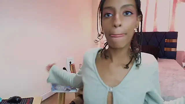 Zia Green online show from 02-04-25, 03:26