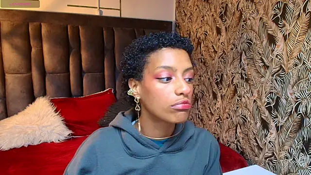 Snapshot of Zia_Green chatting on 04-29-26, 12:42 Zia Green online show from 04-29-26, 12:42