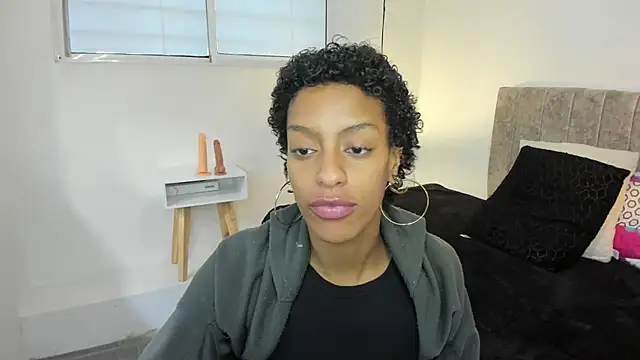 Snapshot of Zia_Green chatting on 06-11-26, 12:47 Zia Green online show from 06-11-26, 12:47