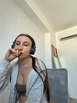 viviandaimond1 online show from 07-30-26, 12:37