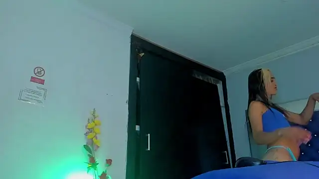 Eyleen Santos online show from 03-30-26, 07:37